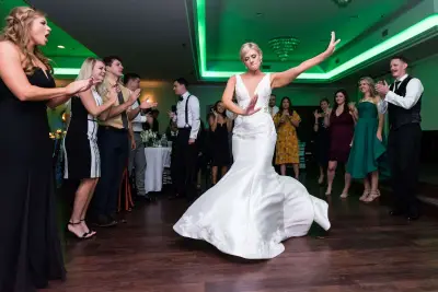 Starz Entertainment DJ Services, wedding DJ in Phoenix, AZ