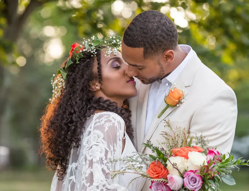 Katrina Cross Photography - Detroit Wedding, Branding and Boudoir Photographer