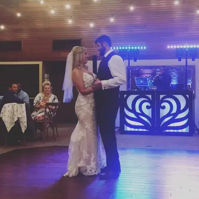Riverview Entertainment, wedding DJ in St. Louis, MO