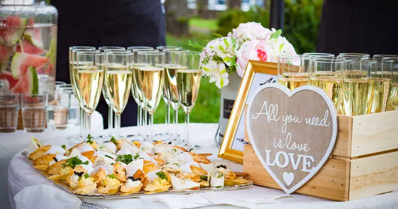 Mundo Catering LLC